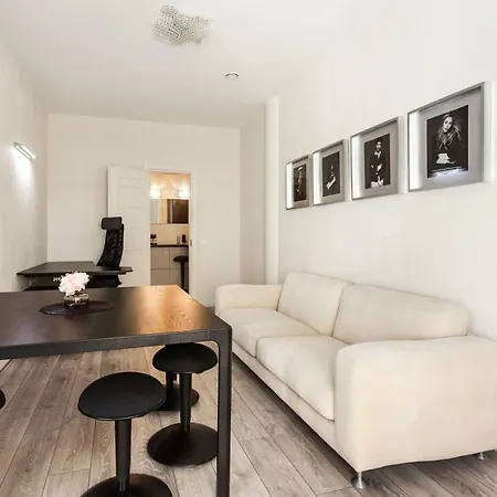 Apartment Modern Two Bedroom With Office Space Vilnius