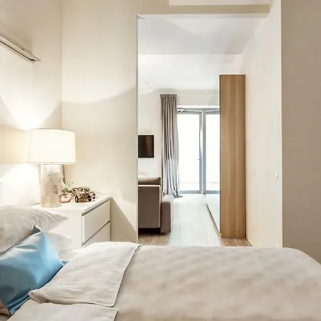 Modern Two Bedroom With Office Space Vilnius