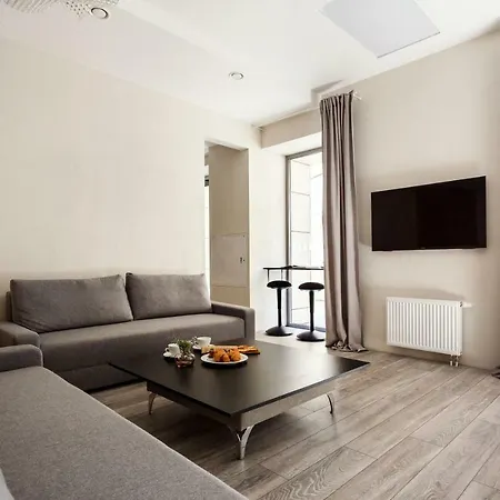 Modern Two Bedroom With Office Space Apartamento