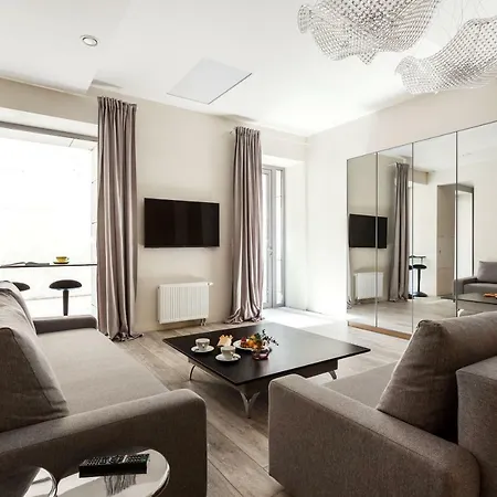 Modern Two Bedroom With Office Space *