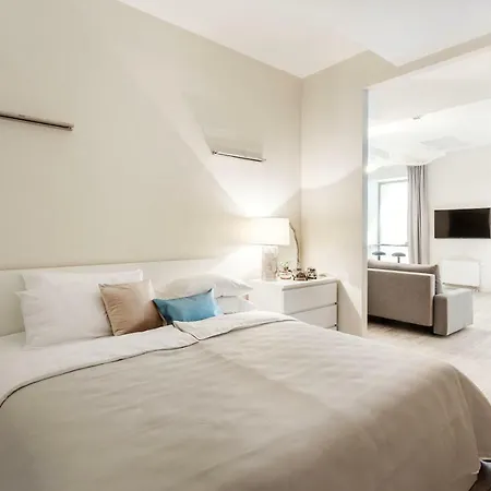 Apartamento Modern Two Bedroom With Office Space Vilna