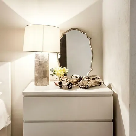 Apartamento Modern Two Bedroom With Office Space